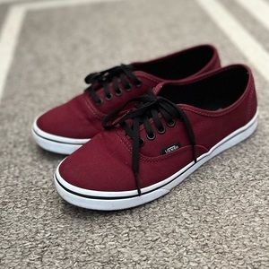 VANS Size 6 burgundy sneakers with black laces!